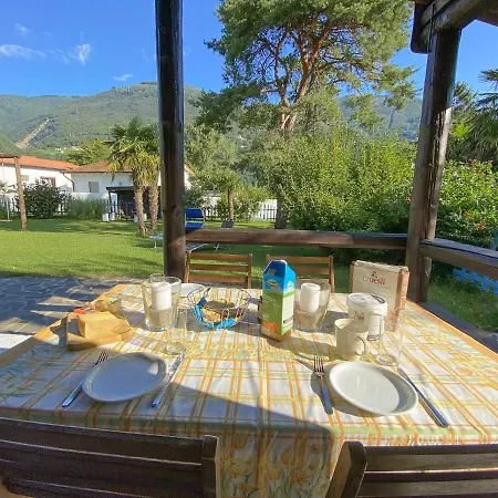 Casa vacanze Bassotta Strand-blockhaus Sorico